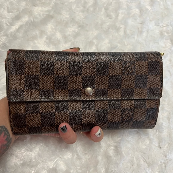 Vintage Louise Vuitton Wallet - Picture 9 of 15